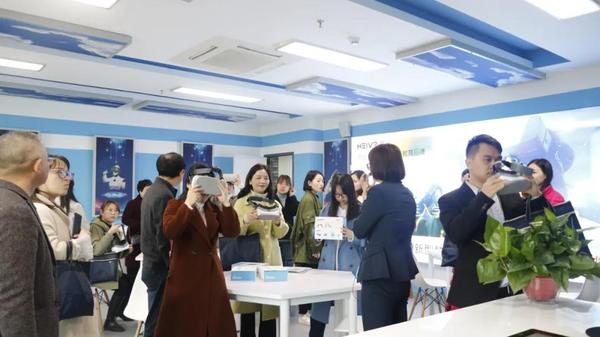 衡东县小学（幼儿园）骨干教师高级研修班4.jpg