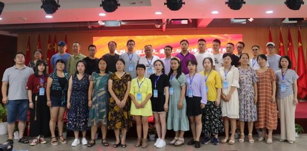 师大资环院绥宁县文科骨干教师培训班莅临中心参观学习3.jpg